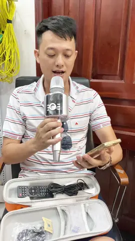 Trải nghiệm karaoke với micro kèm loa H9 pro, có khả năng livestream không dây #H9pro #microkemloa #loakaraoke #microkaraoke 