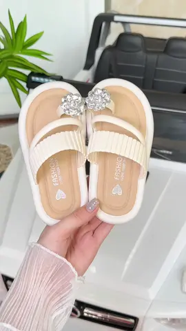 (FOM NHỎ) Dép Bé Gái   HOA TIÊN #achakids #deplechobe 