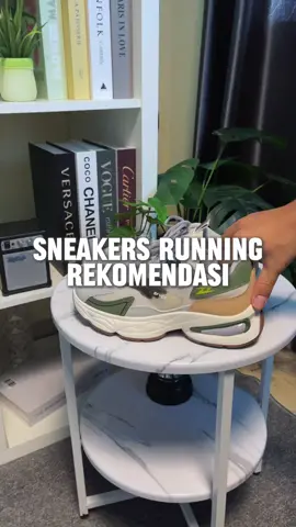 Sneakers running  rekomendasi Luckyfanstore   Size: 39-45 Warna: Cream  Jangan sampe kehabisan karena stock terbatas!!! #OOTD #luckyfanstore #outfitideas #wibgajian #promoguncang55