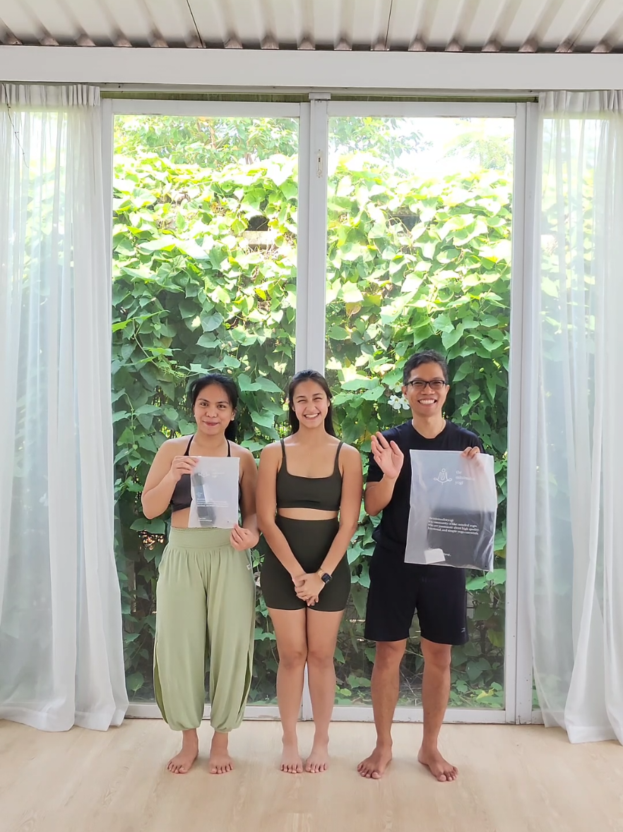 Our special class with the super cool Alyssa Chairiena ✨ #yogastudio #yogajakarta #yogapik #pik #MinimalistYogi 