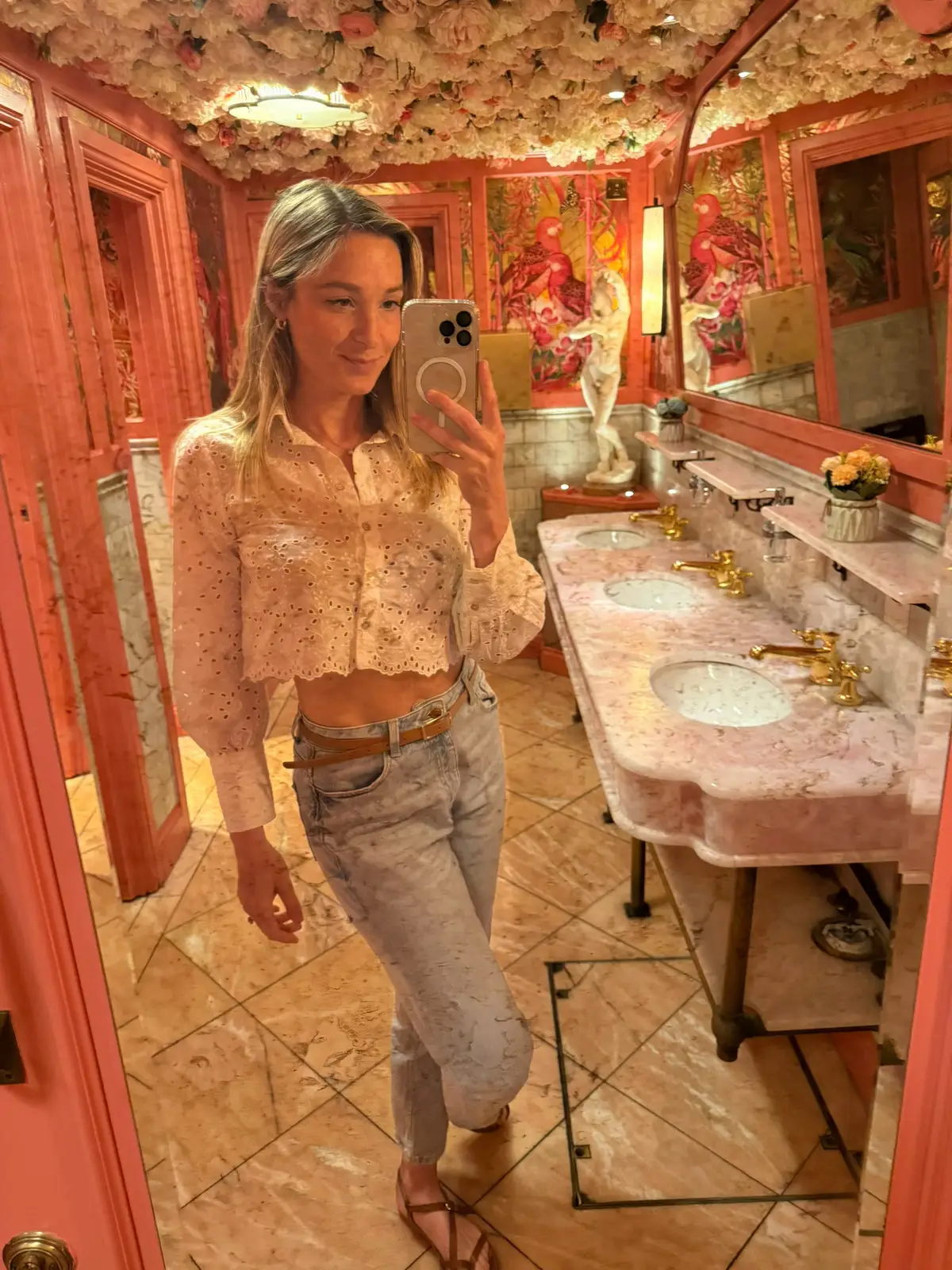 3 ways you’ll find me 💃🏼🏏💪🏽 which is your favourite?  🕺#cricket #tomboy #gymrat #legspin #happy #criktok 