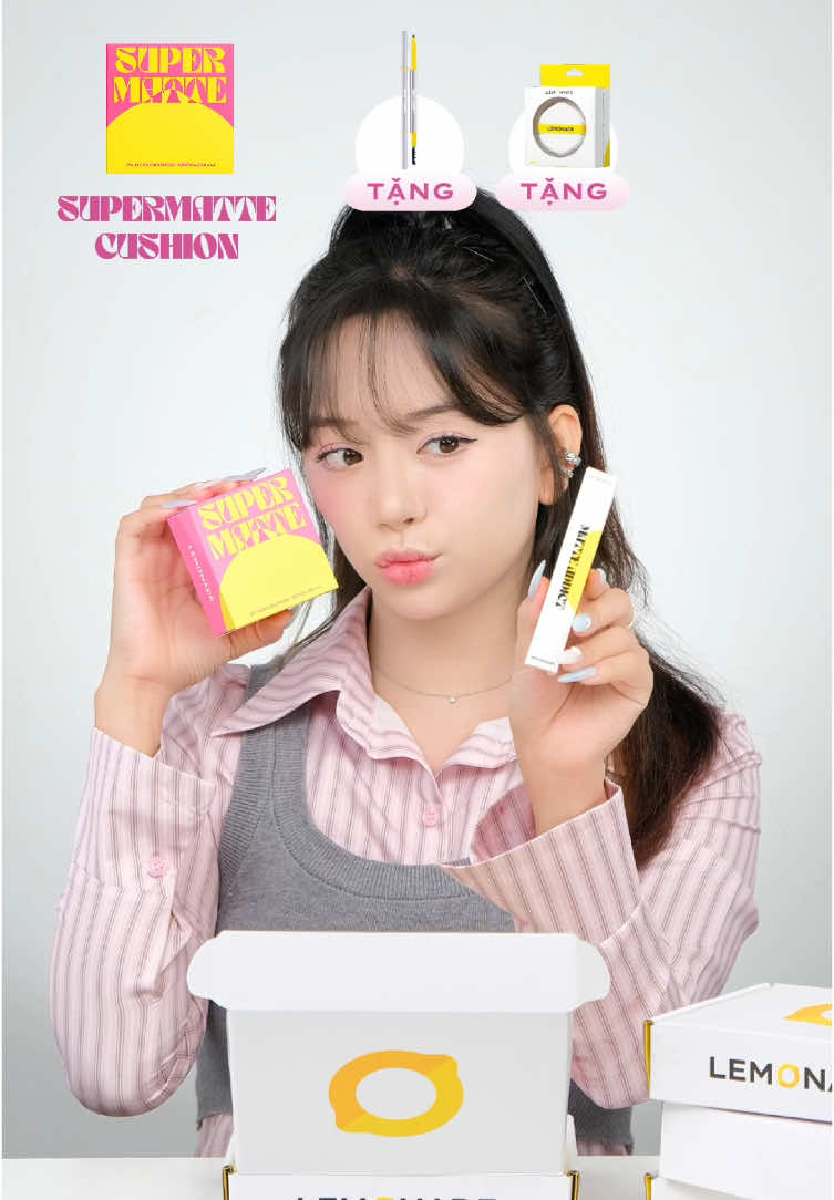 ✨ KIỀM DẦU HOÀN HẢO - CHẲNG LO BÓNG NHỜN ✨ Join ngay phiên livestream của Lemonade 5/5 để săn những items kiềm dầu hot nhất hè này 💅🏻🎉