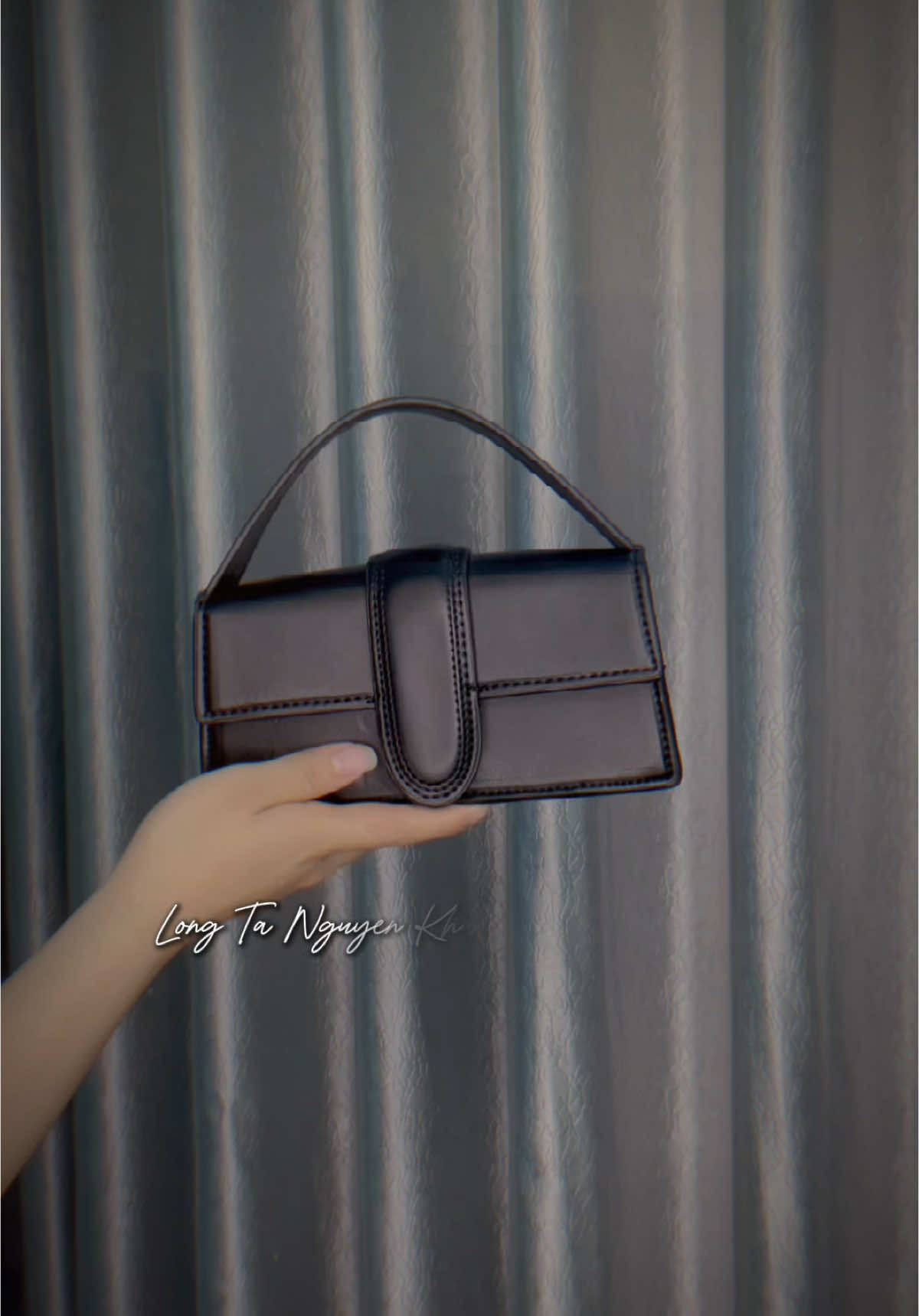 Túi jac màu đen da lì cầm tay đeo chéo cũng xik ạ#tuixachnu #jac #sale 