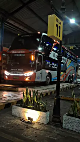 SULTAN PALUR #pramugarirosaliaindah #rosinpalur #rosaliaindahtransport #kantorpusatrosaliaindah #bussultan #jb5rosaliaindah #scaniak360ib #fyp 