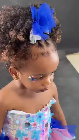 Naya akiwa kwenye mihangaiko ya shogaake amara 😂❤️🙌