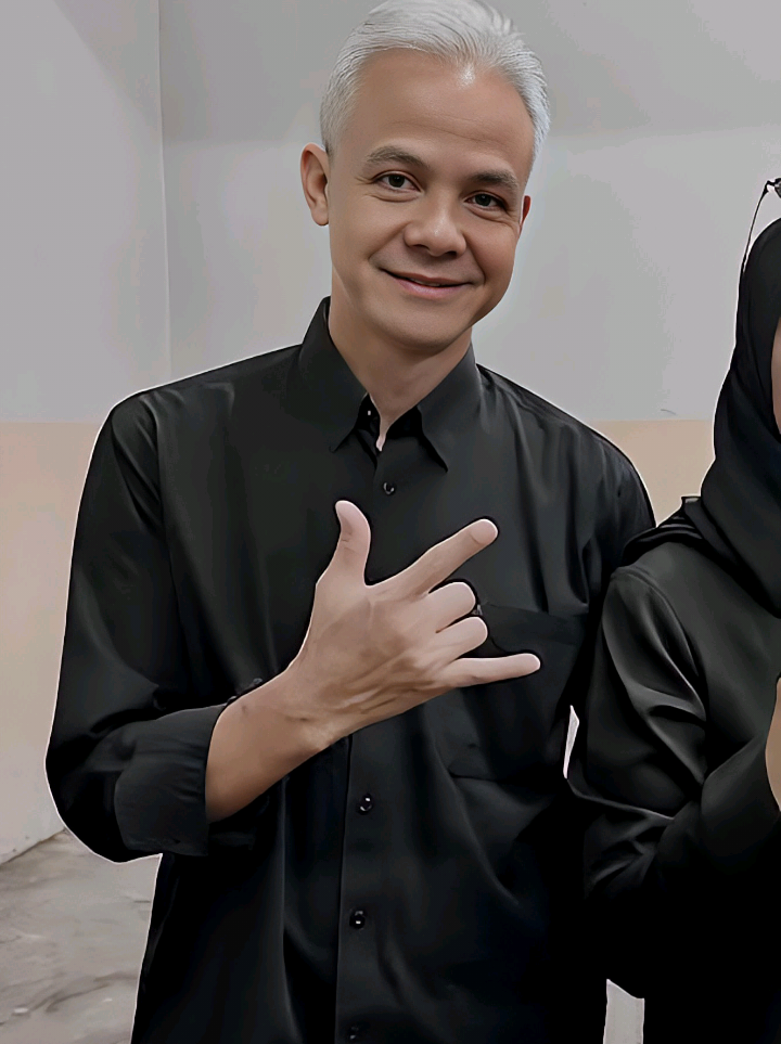 Apanya yang manis😋🤭 @Ganjar Pranowo 🇮🇩  #lewatberanda #efyepe #ganjarpranowo #jedagjedugganjarpranowo #tugimankeche🤟 #jjganjarpranowo #tugimanpride #ganjar #rambutputih #gubernurganteng #ganjarpranowofans #4u #xybca #van #lanjut @𝐑𝐢𝐳𝐳║𝕵𝕲™ @fans_ganjar @𝘿𝙞𝙩𝙩 | スレビュー 🦉 @APRI||GP🤙 @fadhil @𝕱𝖆𝖟𝖟𝖉𝖊𝖐𝖆𝖎ll𝕵𝕲™√ @GANJAR PRANOWO @Ganjar Pranowo 🇲🇨 @𝙜𝙖𝙣𝙟𝙖𝙧_𝙚𝙙𝙞𝙩𝙯🌀 @ken @Langz||GP🐧 @𝙎𝙖𝙣𝙣 @𝙎𝙖𝙣𝙣 | スレビュー 🦉 @Tugimen🤟 @_Filzz. 
