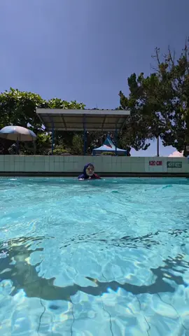 #renang #kolamrenang #swimming #swimmingpool #stecu #stecustecu #videoviral #fyp #trendingtiktok #trendfuji #jember #jawatimur #jemberhitz #wisatapuncak 