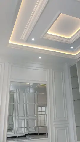 #interiordesign #interiorblitar #kichensetblitar #interiormalangmurah #kichensetmalang #wallmouldingmurah #plafongupsumblitar #interiorjawatimur 