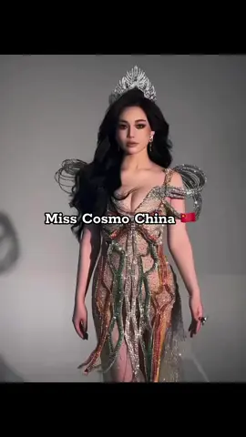 Bao nhiu điểm cho layout này của Miss Cosmo China 2025 #xuhuong #lollipop_vnteam #kingbeauty #misscosmo2025 #misscosmointernational #misscosmochina 