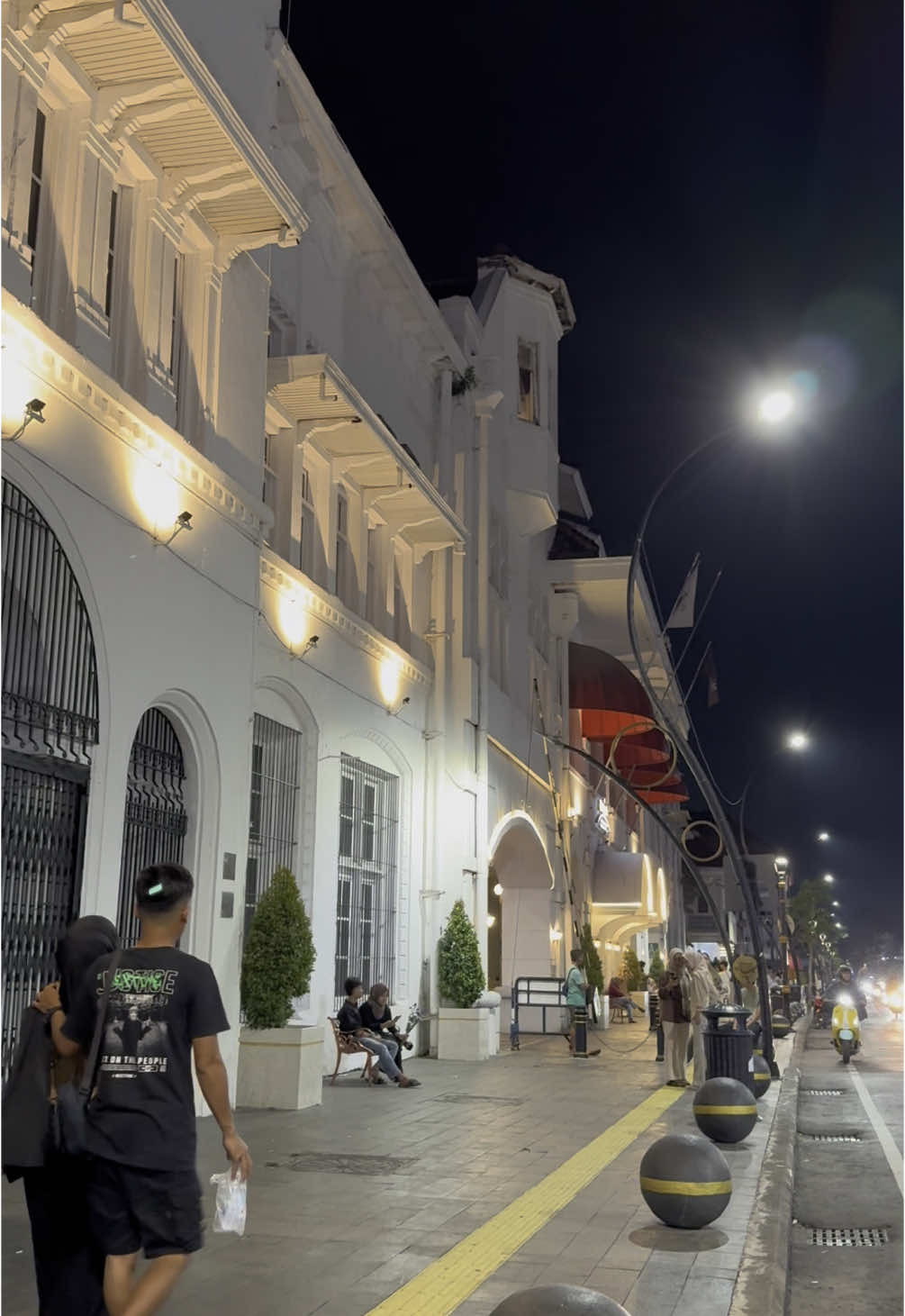 Bahan sw mu bolo. #fyp #fypage #masukberanda #masukberandafyp #trend #kotalamasurabaya #kotatuasurabaya #story #storytime #storywa #surabaya #surabayatiktok #sby24jam #surabaya24jam #mentahan #mentahanvideo #prank 