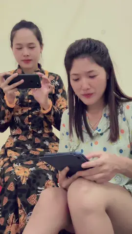 #လှောင်ချင်သော်လည်းသီချင်းမရသောအခါနဲ့ သီချင်းနာမည်မသိသောကျွန်မ#🤣🤣🤣 @SSH👸 