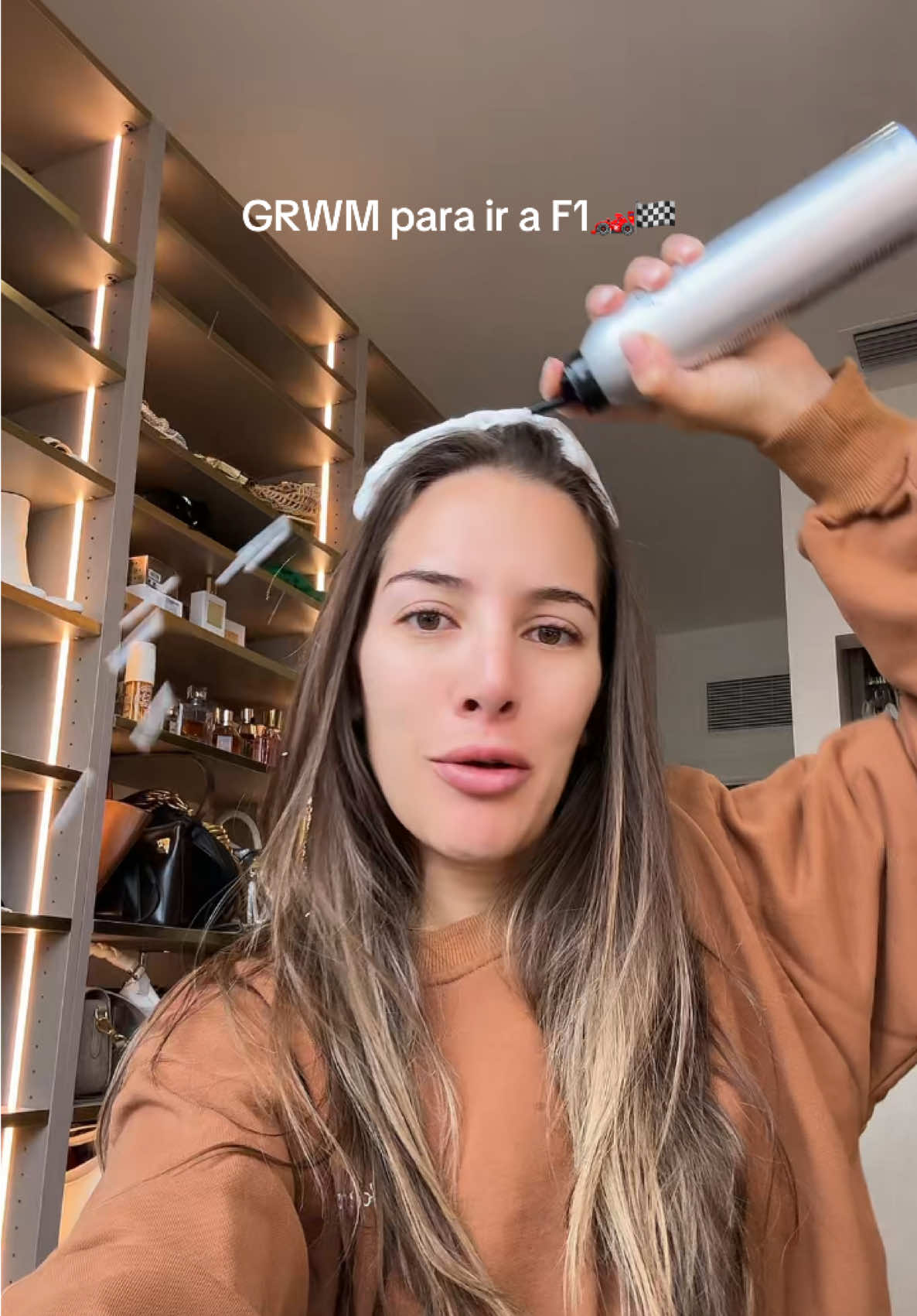 A qué país creen que vamos?🙊 Ya quiero contarles todo!!!🥹💕 • #grwm #grwmroutine #grwmstorytime #grwmmakeup #storytime 