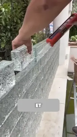 #construction #technique #glassbrick #lesaviezvous 