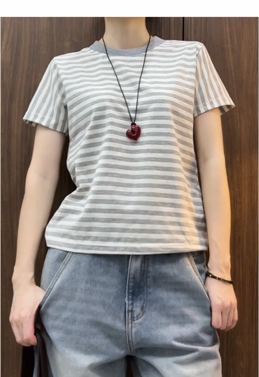 Nhiều màu xinh lắm nè mấy ní 🌻🌸✨ #reviewquanao #phoidoxinh #aothun #babytee #aothunkesoc 