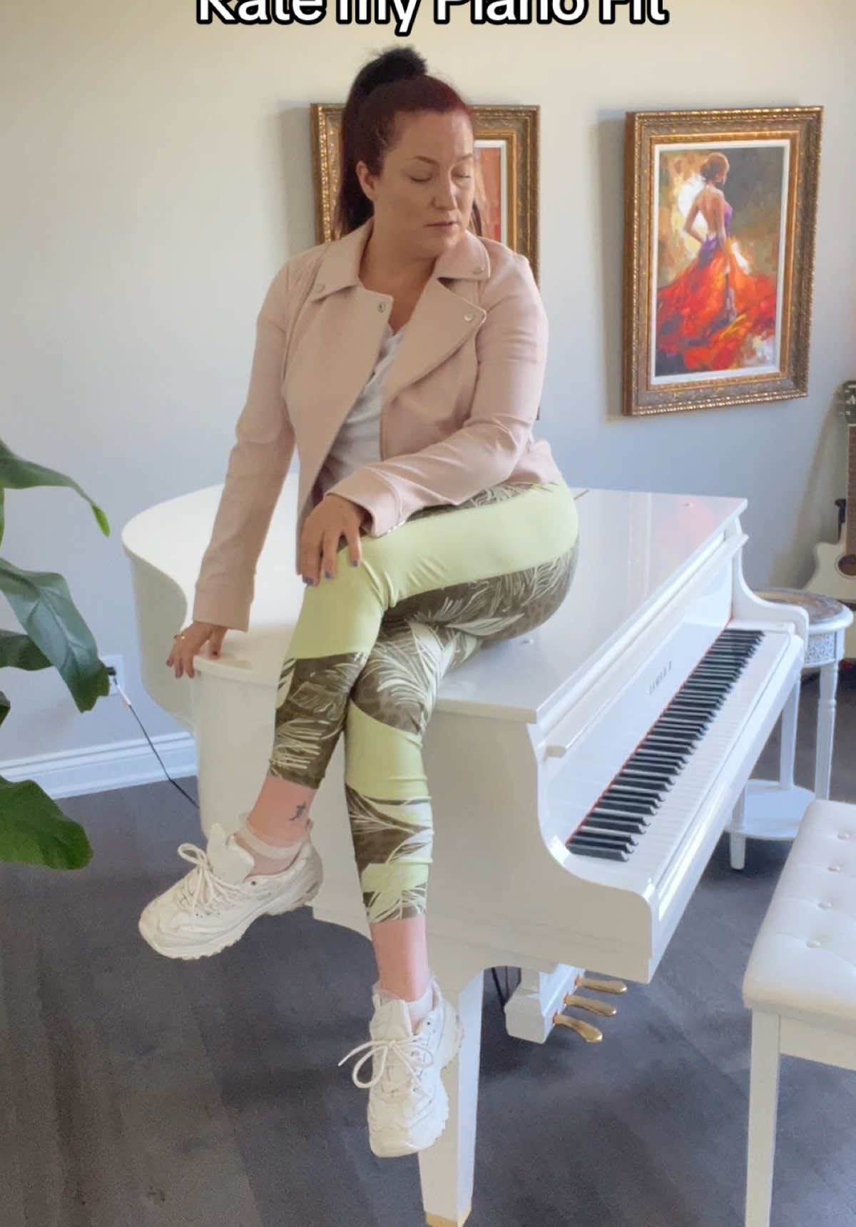 Rate my Piano Fit. #ratemyfit #OOTD #outfitinspo #yogapants #nylonsocks 
