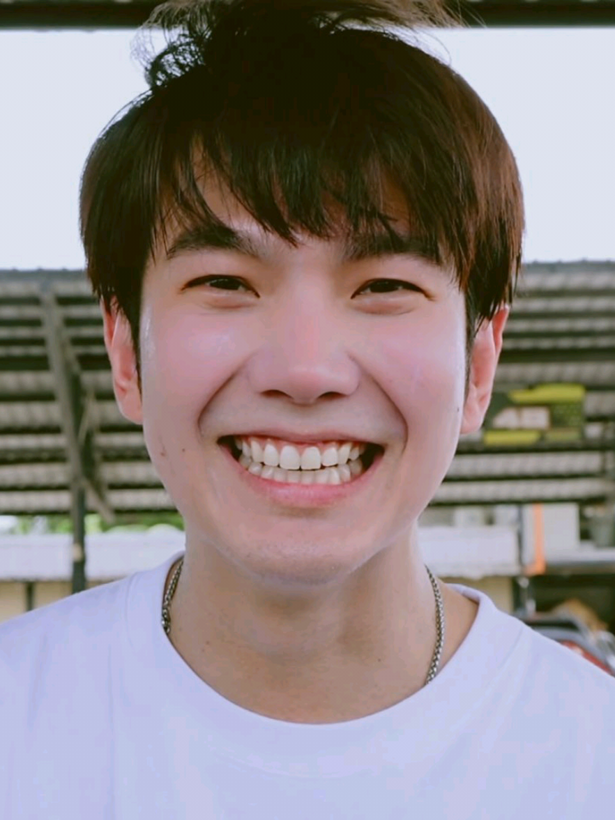 he is just so 🤏😭 #BUILDxRevToDrift #buildjakapanputtha #BuildJakapan #buildurluve #beyourluve 