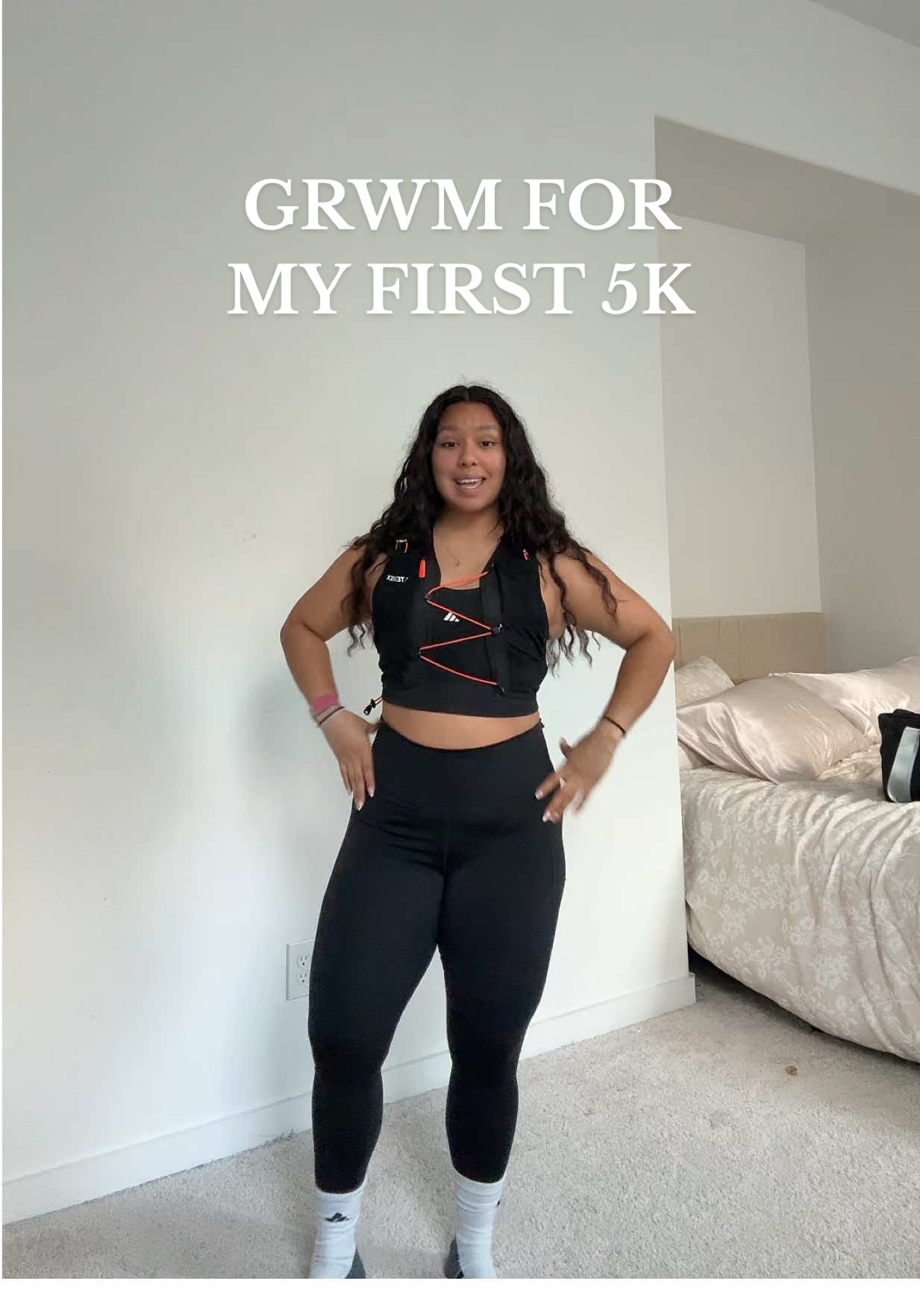 also running community pls don’t curse me for wearing a running vest🧍🏽‍♀️ #fyp #GymTok #gymgirl #GymLife #latina #runtok #Running #5K #charity #midsize #fun #funny #beginner 