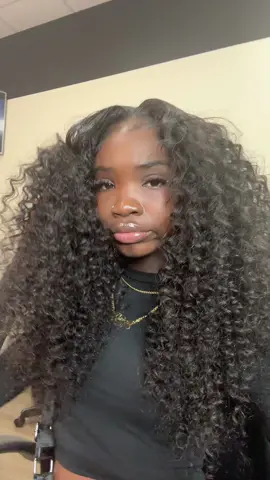 she’s backkk!! #darkskingirl #viral #trending 