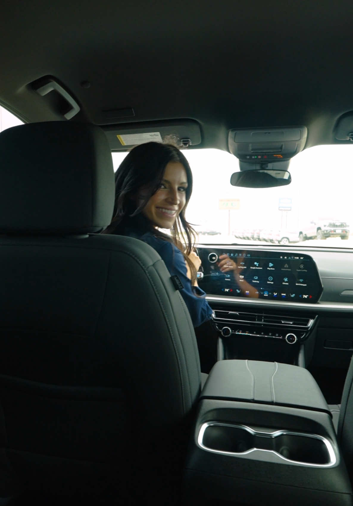 Adventure-ready meets family-friendly✨ The 2025 Traverse is here with bold design, advanced tech, and room for everything-featuring a 17.7