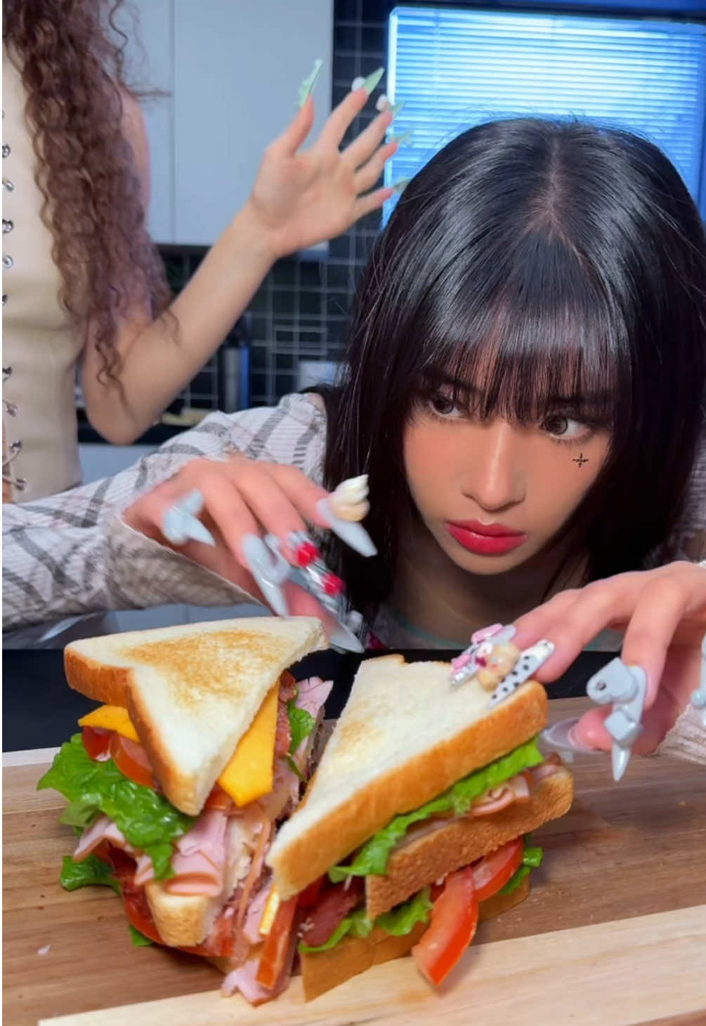 what are you doing? come try the Everything’s ‘Gnarly’ Grilled Cheese sandwich from @Ggiata Delicatessen today!! Saturday, May 3rd 5009 Melrose Ave, Los Angeles, CA 90038 11AM - 9PM PT can’t wait for you all to try it 🥪  #KATSEYE #KATSEYE_Gnarly  #Gnarly