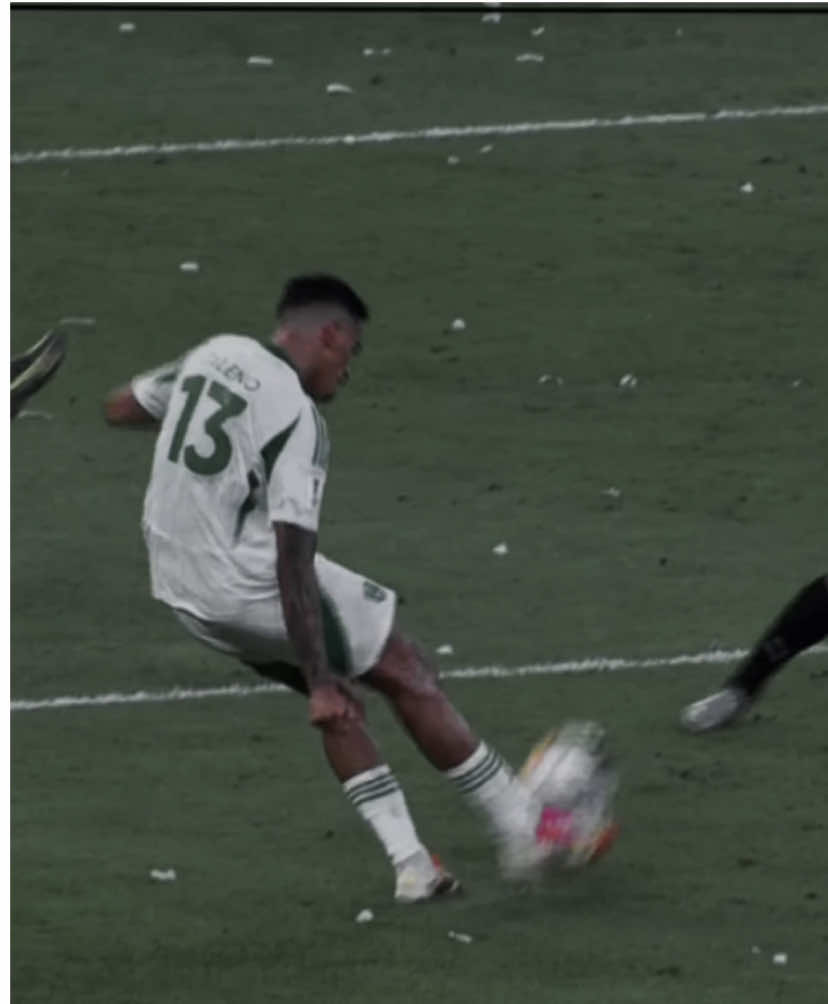 فعلها سابقاً امام الارسنال جالينو Galino😱🇧🇷💚 #Alahli #afc #championsleague #elite 