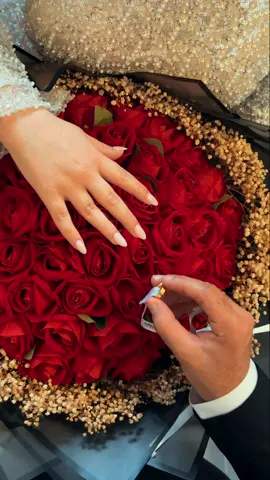 Böyle bir videomuz olmasın mı 🥰 #nişanvideo #yüzükmodelleri #gelindamatçiçeği #gelinçiçegi #istemeçiçekleri #tuzlukahve 