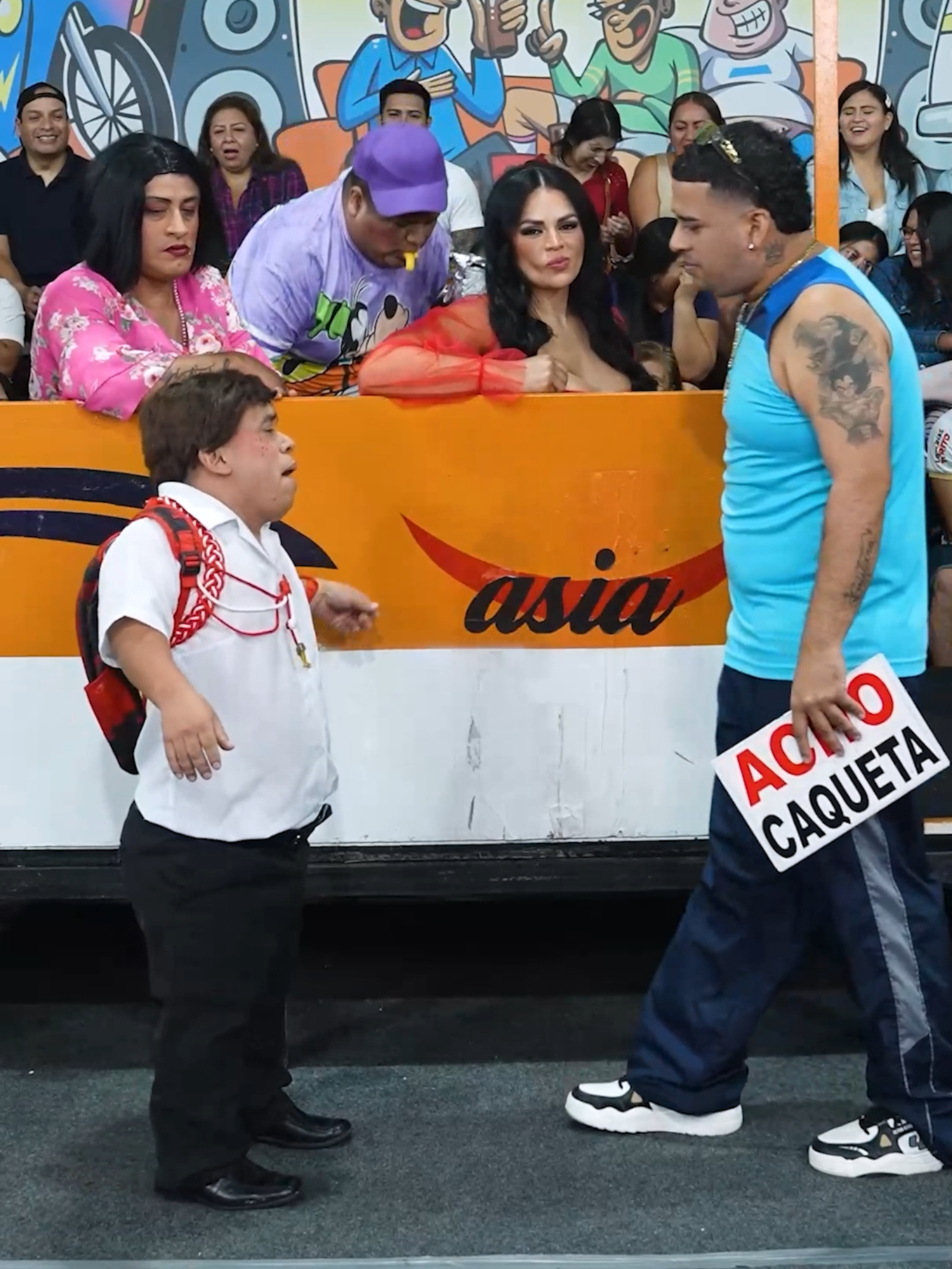 YT - Luigui Carbajal niega a sus hijos por el día de la madre 😱 #lacasadelacomedia #ponceproducciones #comicosambulantes #viralvideos #humor #chiste #comedia #fyp #parativiral #tendencia #viral #parati #fypp