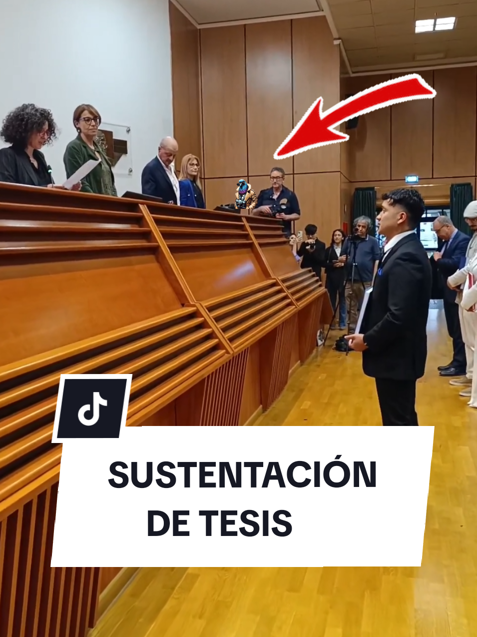cuando estás sustentando la tesis y aparece spijuniro golubiro #tesis #sustentacion  #defensadetesis #spijuniro 