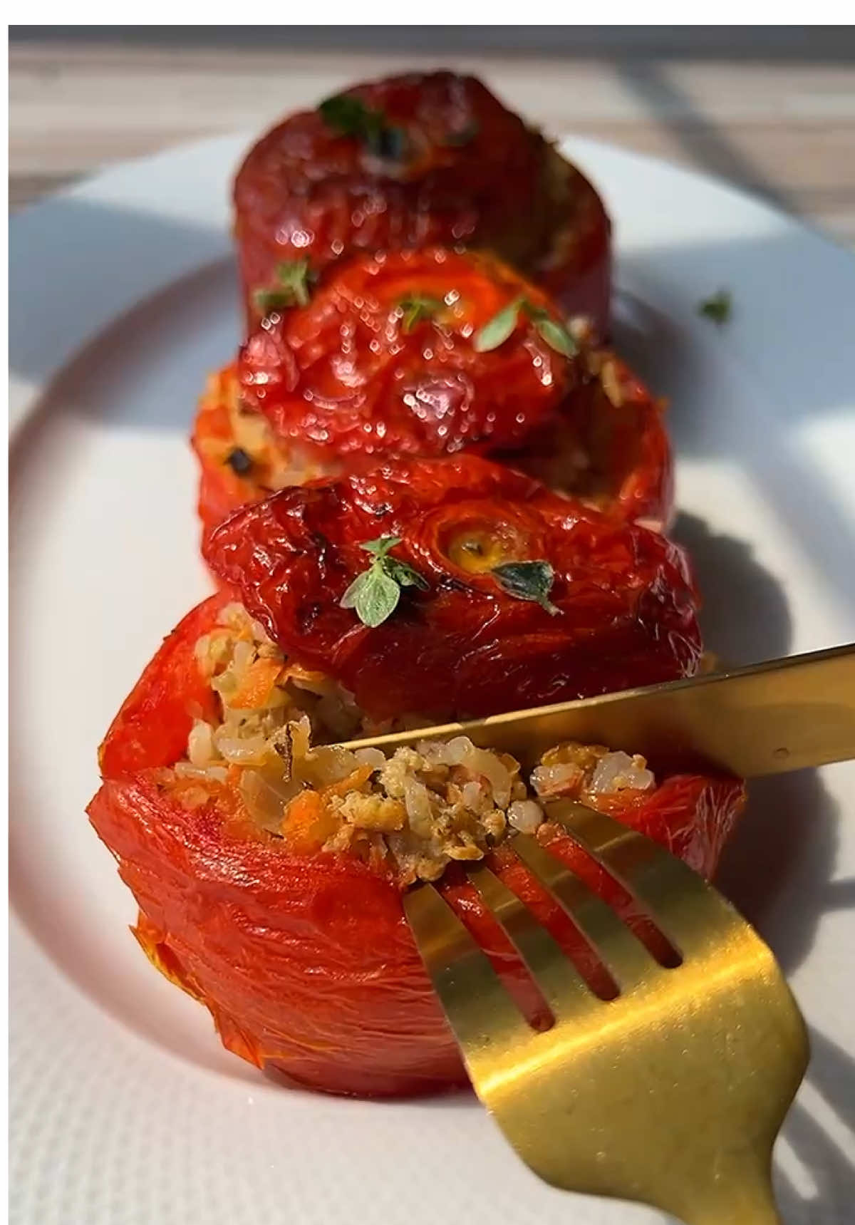 SUMMER is coming! Bring on #tomato season! 🍅☀️ If you like #tomatoes and meaty, rice casseroles, let me introduce you to your next love affair. #stuffedtomatoes  https://themodernnonna.com/stuffed-tomatoes/