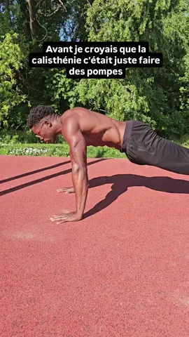 La callisthénie, c'est bien plus que de faire une seule variante de pompe.  Il existe tellement de types différents qui ciblent des groupes musculaires variés, et chacun défie ton corps d'une manière unique. Que tu cherches à développer ta force, tes muscles ou à améliorer ton contrôle, il y a toujours une variante adaptée à ton objectif Enregistre/ partage Calisthenics is way more than just doing one push-up variation. There are so many different types, each targeting various muscle groups and challenging your body in a unique way. Whether you're aiming to build strength, muscle, or improve control, there's always a push-up variation that fits your goal.  Save/share . . . . . . . #calisthenics #pompes #pushup #streetworkout #pourtoi 