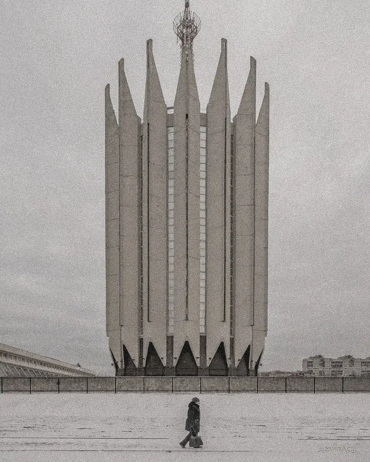 Concrete blocks, sharp angles, and massive scale — Brutalism in Saint Petersburg isn’t just architecture, it’s a mood. Born in the Soviet era, these buildings were designed to be practical, powerful, and impossible to ignore. From massive housing complexes like *“Khrushchyovkas”* to monumental institutions and cultural centers, Brutalism reshaped the skyline of the city’s outskirts. There’s a raw poetry in the exposed concrete, a quiet defiance in the symmetry. These structures might feel cold to some, but to others, they’re a reflection of strength, endurance, and the ghost of utopian ideals. Often overlooked, Brutalist architecture here tells a story of a different Petersburg — not the baroque fairytale of the center, but a stark, honest one in gray. #санктпетербург #брютализм #архитектурассср #foryoupage #foryou #brutalism #питер #архитектура #easterneurope #doomer #doomerwave #postpunk #postsoviet #soviet #slavic #architecture #explore #fy #foryoupage #russia #россия 
