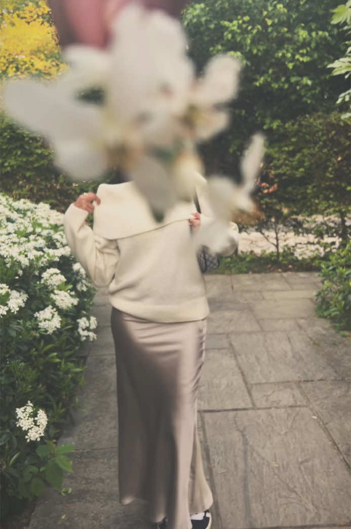 this trend is so cute #OOTD #ootdhijab #hijabi #outfit #muslim #cuteoutfits #HijabFashion #fitcheck #foruyou #fyp 