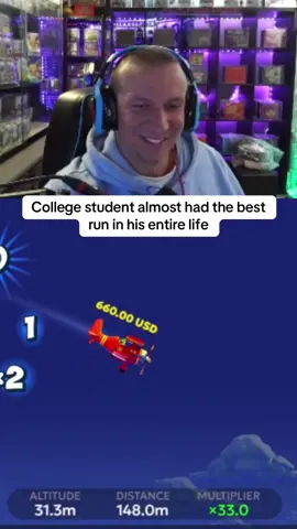 college student tried to land an airplane on the ship.. #kickstreaming #planegame #fyp 