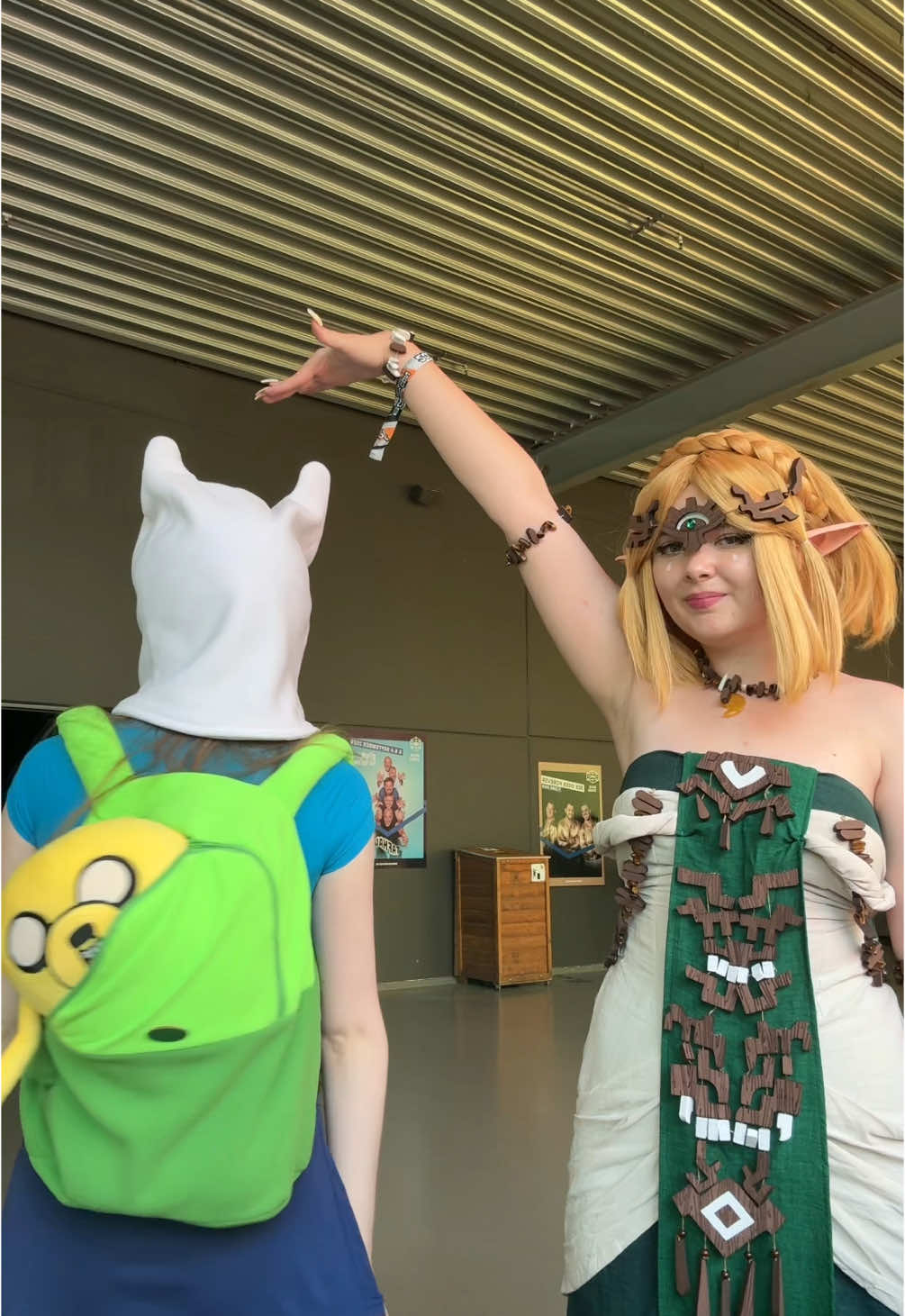 r we adorbs be honest #comiconholland #zeldacosplay #zelda #cosplay #fyp @char 