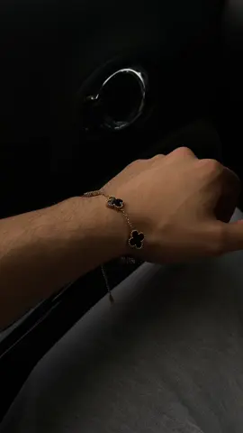 Todos la quieren, pocos la entienden 🧿💸 #paratiiiiiiiiiiiiiiiiiiiiiiiiiiiiiii #jewelry #gold #vancleef 