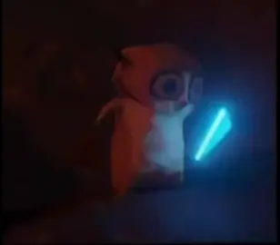 Yall got any more of those pixels ? #king #julian #madagascar #starwars #meme #funny #lightsaber #starwars #revengeofthesith #anakinskywalker #obiwan #kenobi  #scene 