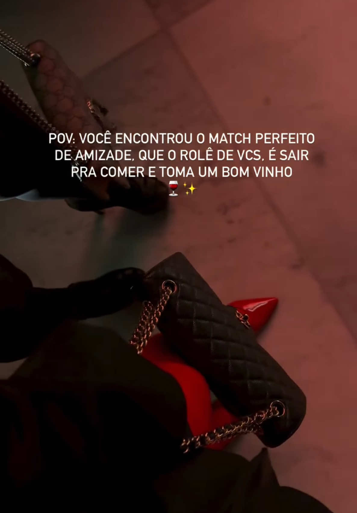 Marca aquela amiga aqui que tem essa mesma vibe de rolê que você ❤️📍✨🍷 #girlsnight #sp #fyp 