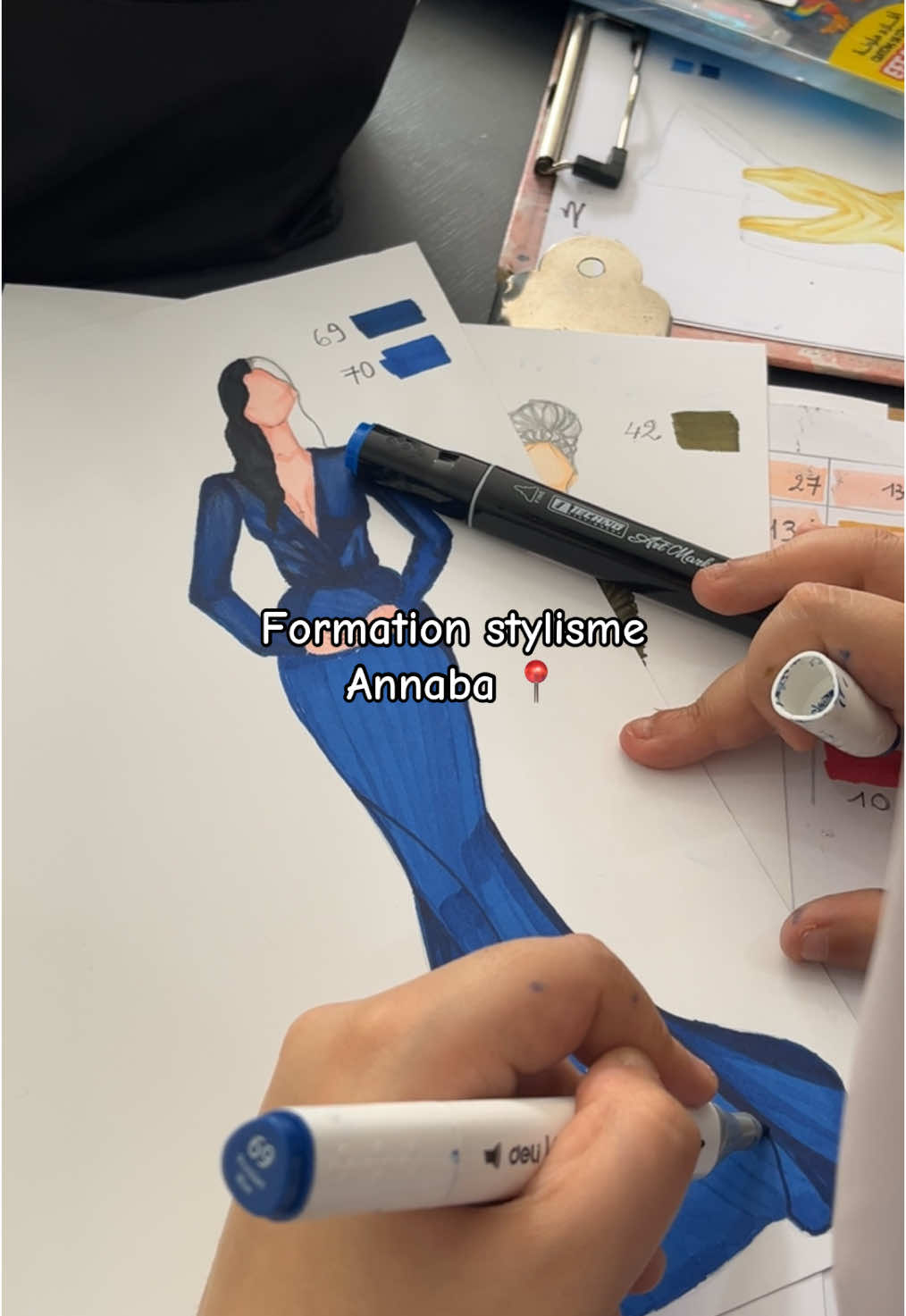 التسجيلات مفتوحة، عنابة📍 #annaba #الشعب_الصيني_ماله_حل😂😂 #fashiondesigner #fashiontiktok #fashiondesign #fashiondesignstudent #stylisme #artgallery #art #fashiontok #fashion #design #algeria #foryoupage #algerienne #dzpower #تيك_توك #artistsoftiktok #artiste #formation #dzair #رسم #تصميم_ازياء 