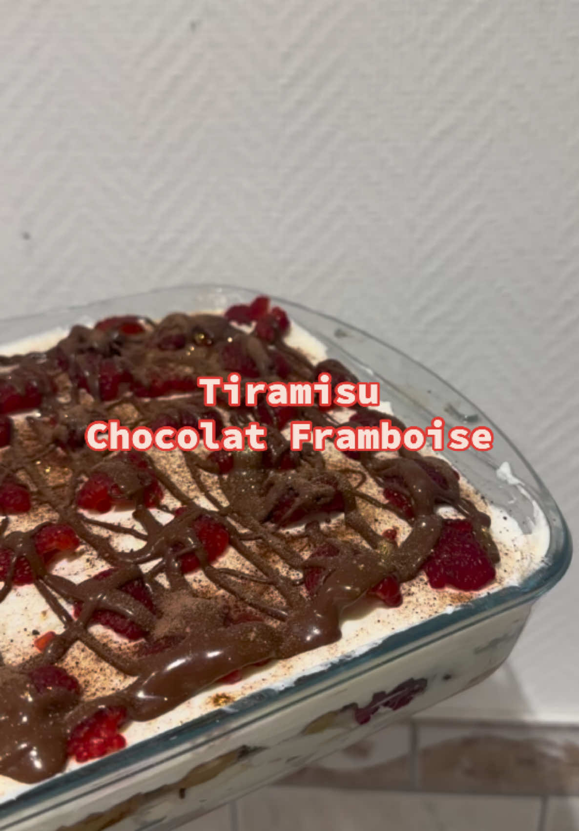 Tiramisu chocolat framboise vraiment incroyable 🤌🏼 #pourtoi #fyp #fyppp #pourtoii #fyppage #recette #recettefacile #recetterapide #recettesimple #recettes #recettefacileetrapide #recetteramadan #recettetiramisu #tiramisu #tiramisulover #tiramisuframboise #framboises #framboise #chocolat 