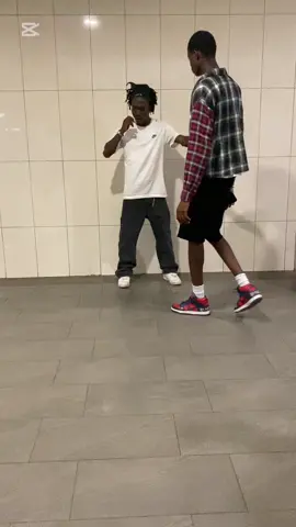 I work with everyone…..💰 Dm for styling or fit #Stylebytop  #spotlight #tik_tokghana🇬🇭 #tik_tok #Stylebytop #Active #fitcheck 