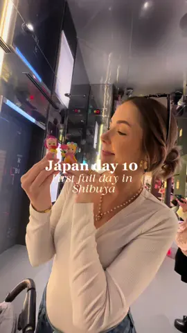 Today we are going on a hunt for some new shoes and I am exciteddddd 💃 #japandiaries🇯🇵 #traveldiaries #japandiaries🇯🇵 #tokyo #shibuya #travelingwithatoddler #familytravel 