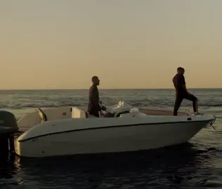 عبيت همومي عالسفينة عديت فلوسي هتكفينا #mousv #موسي-سام #urfavsadsong #fypage 