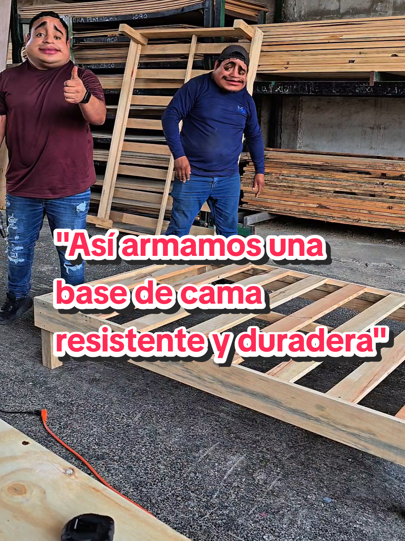 Esta base de cama la hicimos usando madera de pino reciclada. Queremos demostrar que no necesitas gastar mucho para tener algo resistente, funcional, buen diseño y buen armado, hasta los retazos pueden convertirse en muebles útiles. ¿Te animas a armar la tuya o te la hacemos? #madera #pino #hazlotumismo #carpinteria #manosalaobra #yucatan 