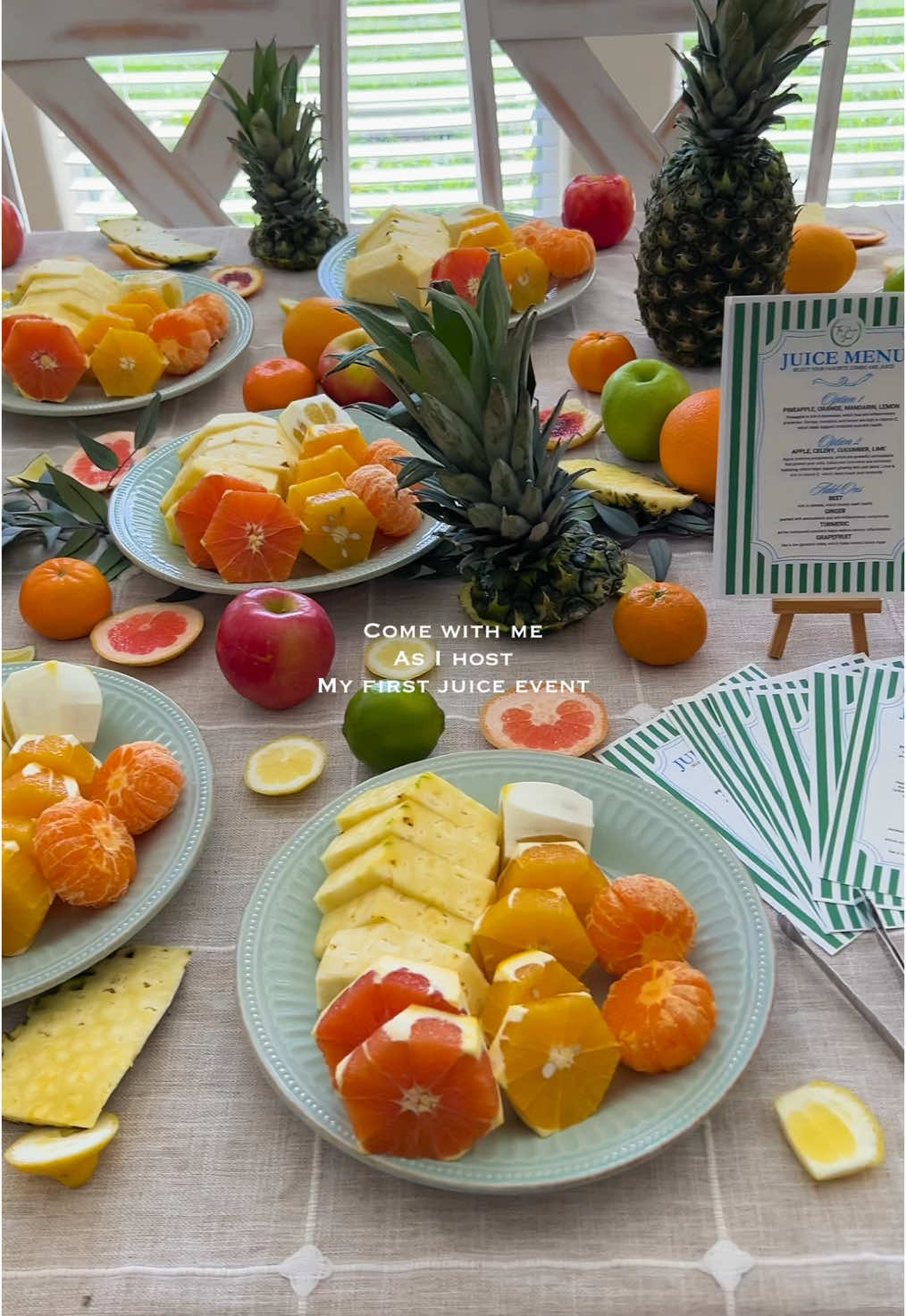 can’t get over how much fun this juice event was! 🍍🍊 it was so exciting to get everyone together and juice up all kinds of different combinations. which would you have picked as your base? the pineapple/orange or apple/celery? thank you to the ladies that came and made my dream come true!! 🤗 juicers featured: @Nama J2 & J3 code: ANNA10 (10% off)