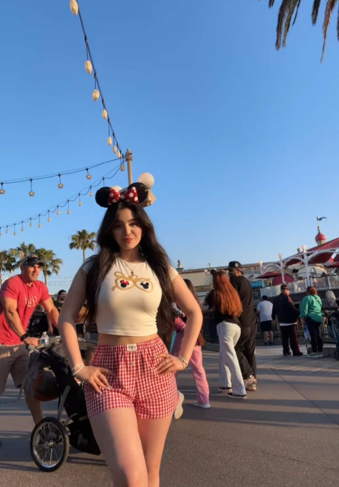 si entiendes o no?🙈✨🪄🐭 #fyp #californiaadventure #disneyland #OOTD #outfitinspo 