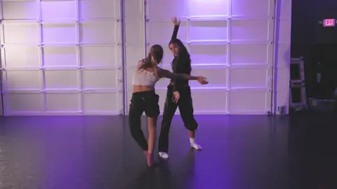 Feel good Wednesday nights with Azuki Umeda >>> 🩵 #contemporarydance #fyp #dancer #choreography #dancestudio #missyou #pollyscattergood 