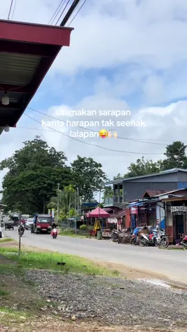 Di copy kah🤣 #cctvtruk #lintasmanokwaribintuni #pupukbalap #justkontenツ #fypシ゚ @Sheo bocor @Zombie 🧟‍♀️ 