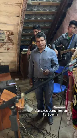 Coro de Quinceo interpretando un canto de comunión #Misa #Purépecha #Canto #Catolico #SanMiguel #Pomacuaran #comunion #Arantepakua #Coro