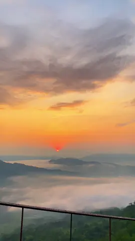 Morning person #bukitpranji #pranji #bukitpranjikebumen #kebumen #explorekebumen #kebumenhits #morningperson #pesonaindonesia #xyzbca #fypppppppppppppp #fyp