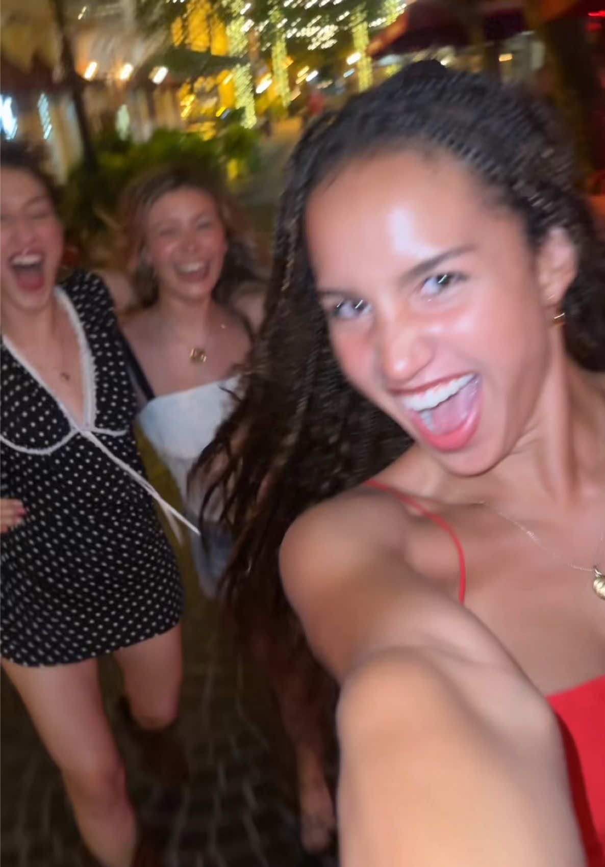 GIRLS TRIP WAS A SUCCESS AND IM HAVING WITHDRAWLS ALREADY @Genevieve Hannelius @noalehf 